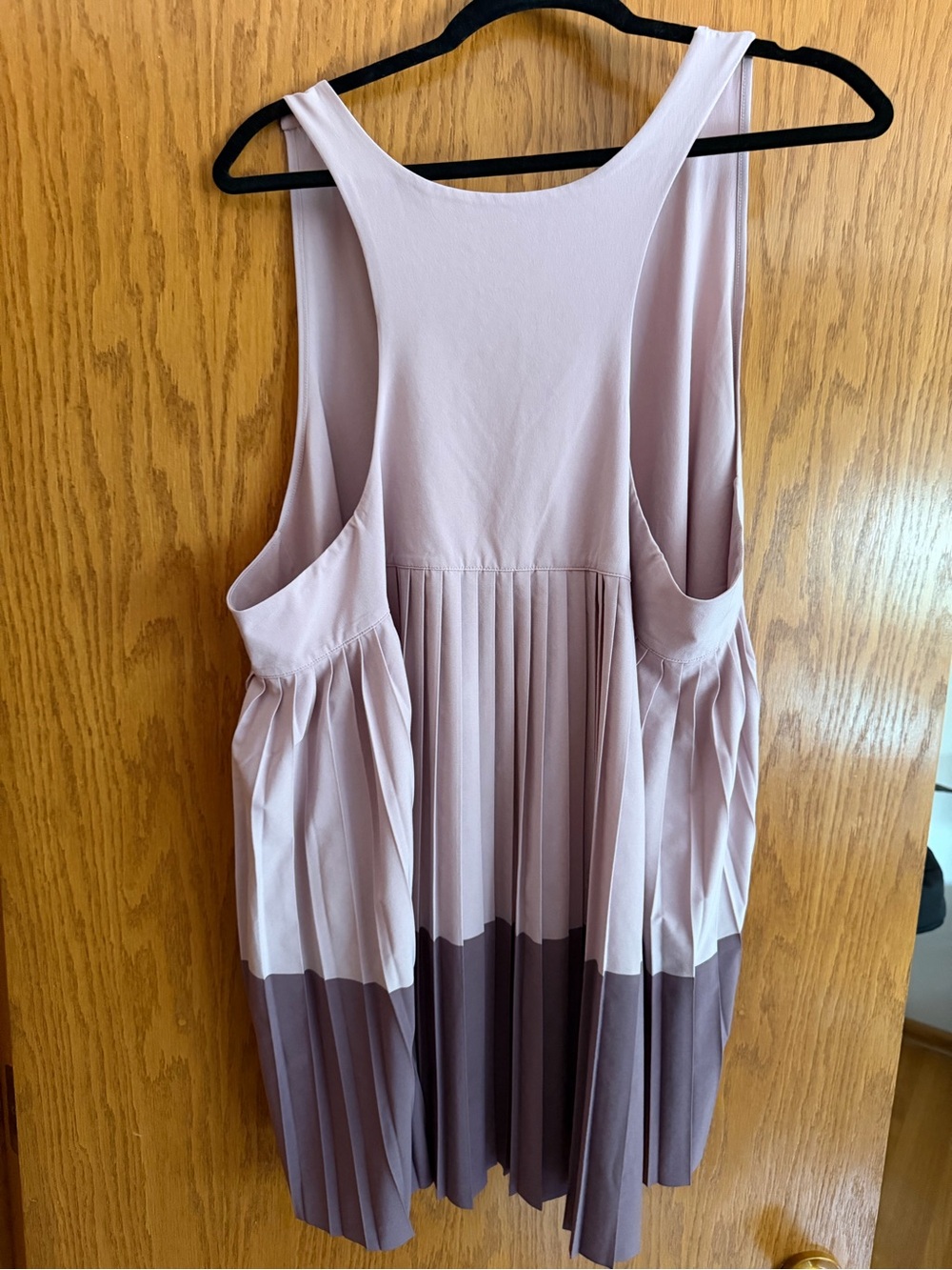 Athleta Swing Forward Pleated Tank Top - Picture 3 of 3